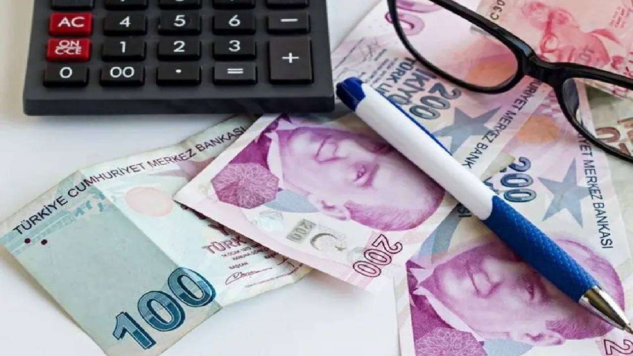 Prof. Dr. Aziz Çelik üstüne basa basa uyardı: 2000 sonrası sigorta girişi olanlar dikkat! Kademeli emeklilik için tarih verdi 5